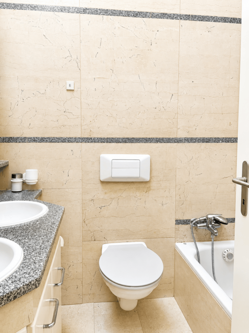 Ruhig gelegene Dachwohnung mit sonniger Terrasse (5)