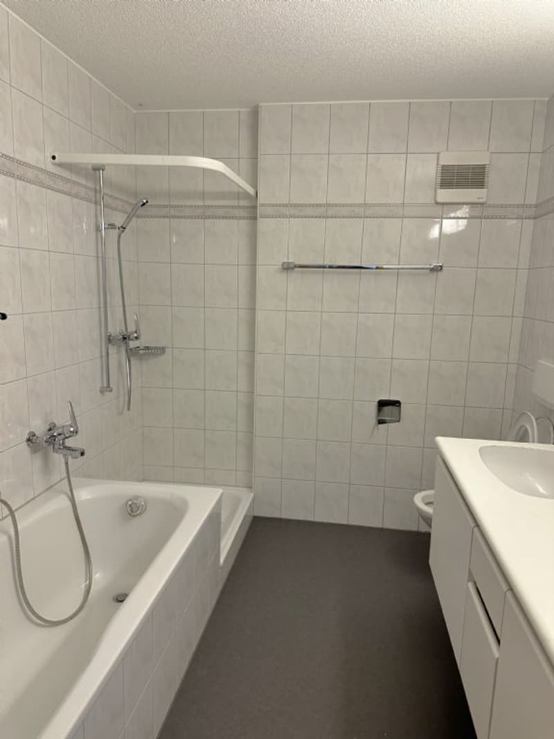PEACEFUL | CENTRAL | WELL-MAINTAINED (6)