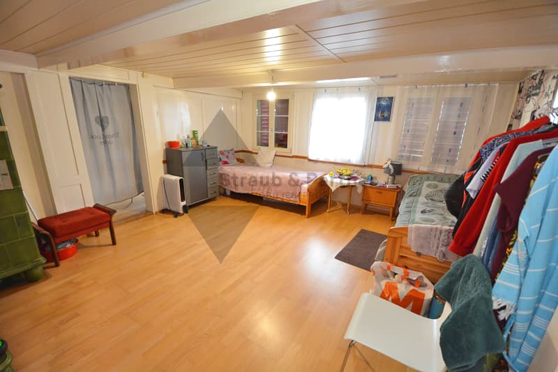 Maison de ferme traditionnelle avec grange et vue, potentiel de rénovation (5)