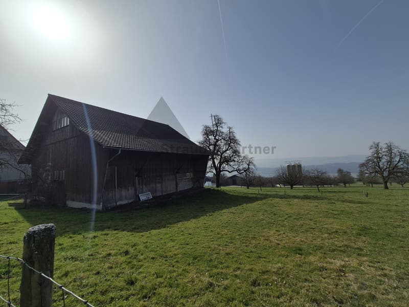 Maison de ferme traditionnelle avec grange et vue, potentiel de rénovation (7)