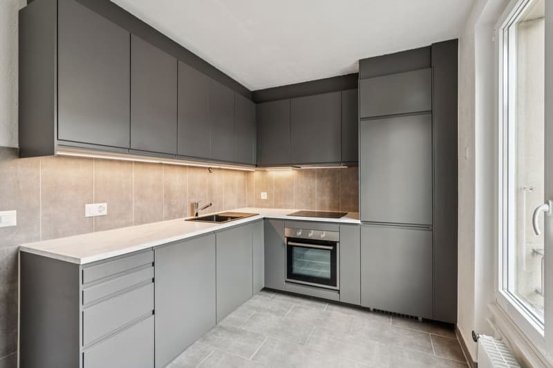 Lumineux 3.5 pièces rénové au coeur du village (3)