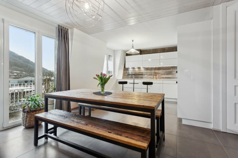 Exceptional apartment with balcony and unobstructed view of the Alps (1)