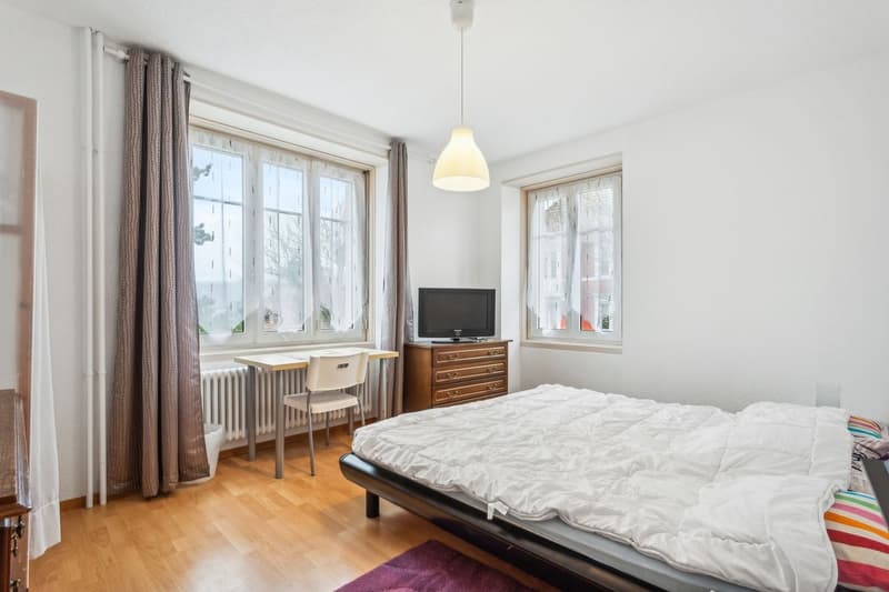 Maison de maitre de 2 appartements idéalement située au Locle (4)