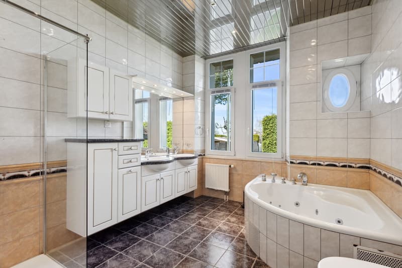 Beautiful family or rental property (4.8%) (8)