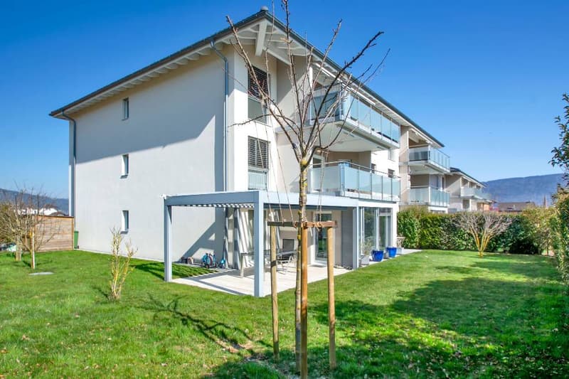 Nature, Space and Light - Apartment with Garden and Terrace (2)