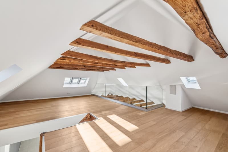 Spacieux et lumineux duplex dans une résidence Art déco (1)