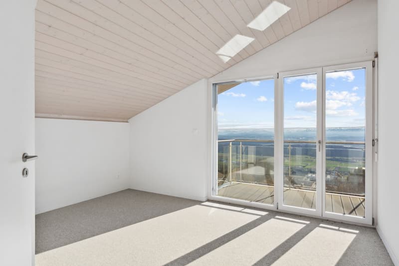 Detached house with 6.5 rooms and panoramic view of the three lakes (7)