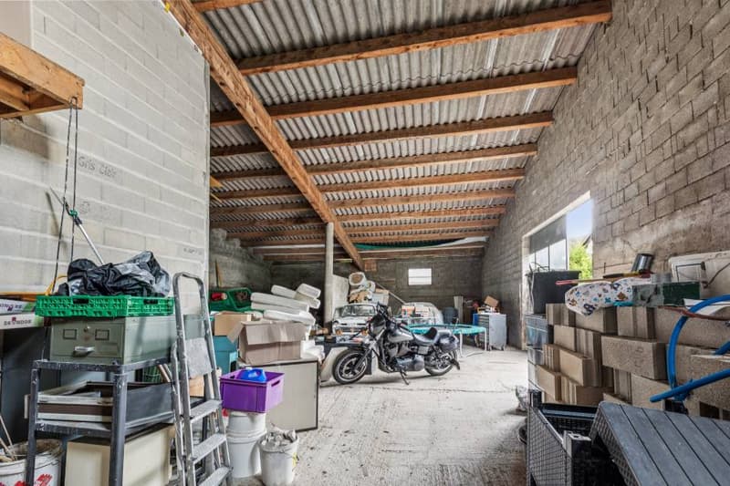 Authentic charm and exceptional potential for this renovated property (10)