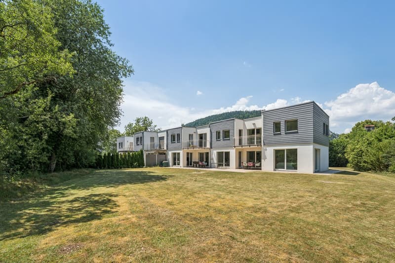 Casa familiare contemporanea con ampio giardino (4)