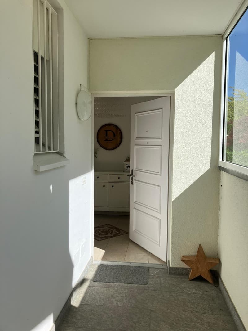Sensationeller Seesicht  in grosszügige 5.5-Zimmer-Wohnung (13)