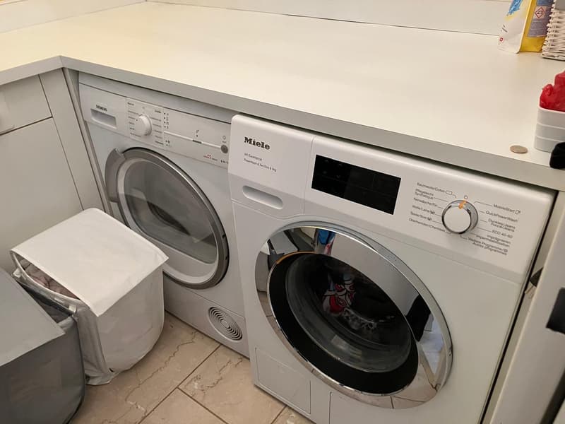 Sensationeller Seesicht  in grosszügige 5.5-Zimmer-Wohnung (12)