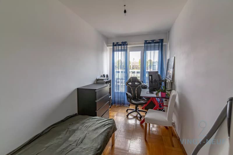 Ideal for a family - 5-room apartment close to amenities (6)