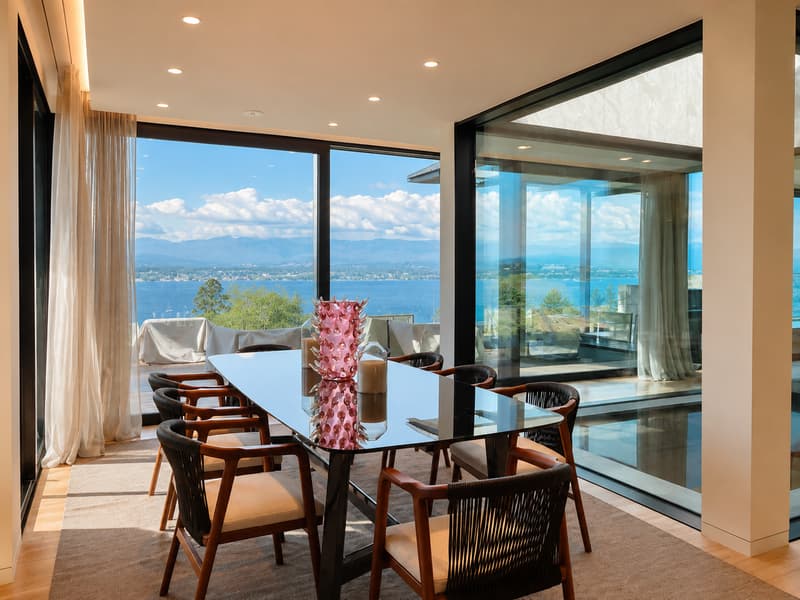 Villa d'exception avec vue lac panoramique (1)