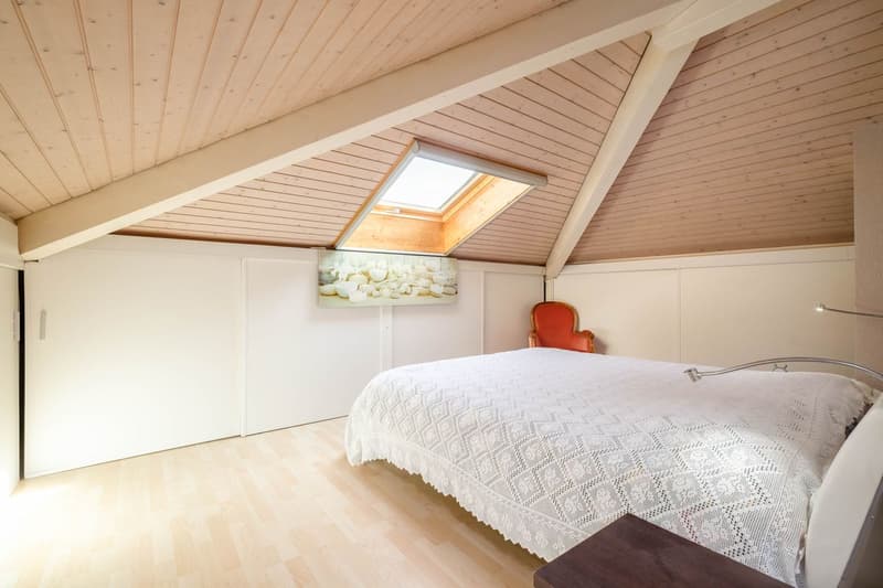 SPACIEUSE CHAMBRE PARENTALE