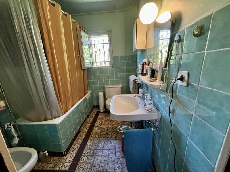 Exclusive: Single-family house with garden of over 3000 m2 (8)
