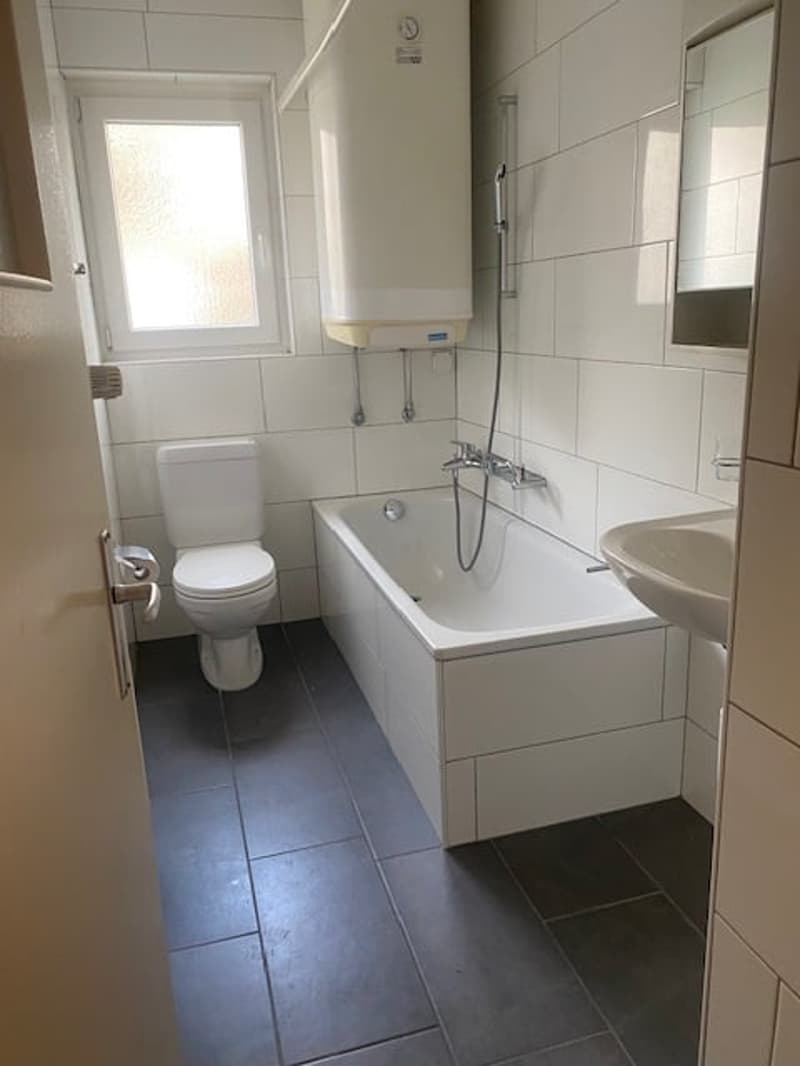 Très bel appartement à louer au cœur de St-Imier (7)