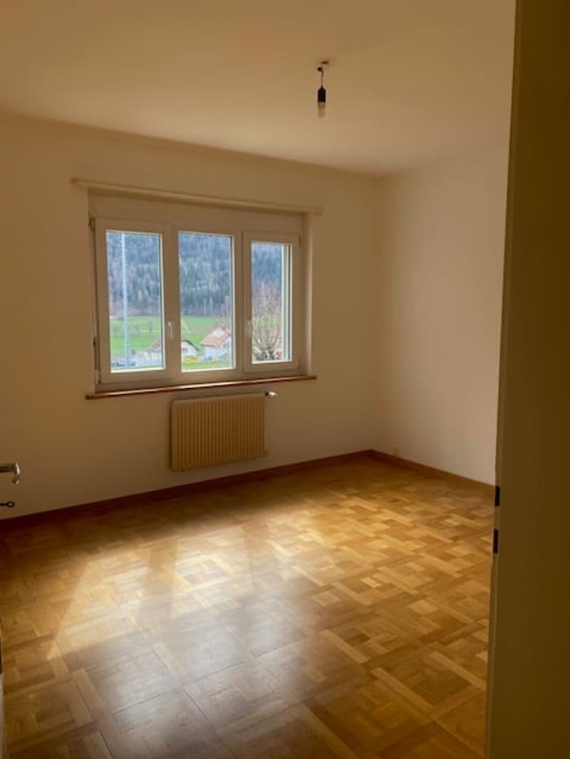 Très bel appartement à louer au cœur de St-Imier (3)