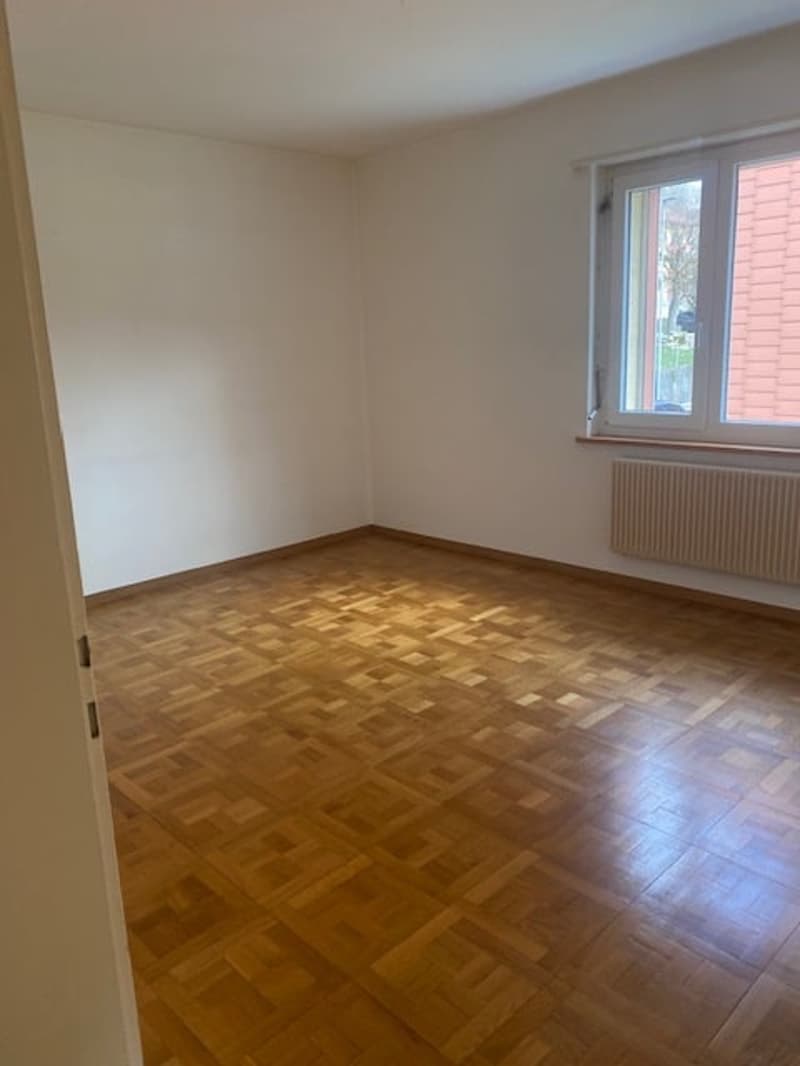 Très bel appartement à louer au cœur de St-Imier (4)
