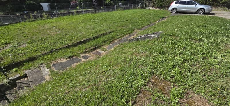 Gewinnbringendes Gebäude mit einem Bauplatz von etwa 550 m2 (16)