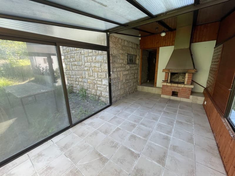 Grande maison rénovée située au centre du village de Chevenez (9)
