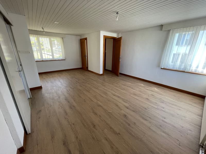 Grande maison rénovée située au centre du village de Chevenez (4)