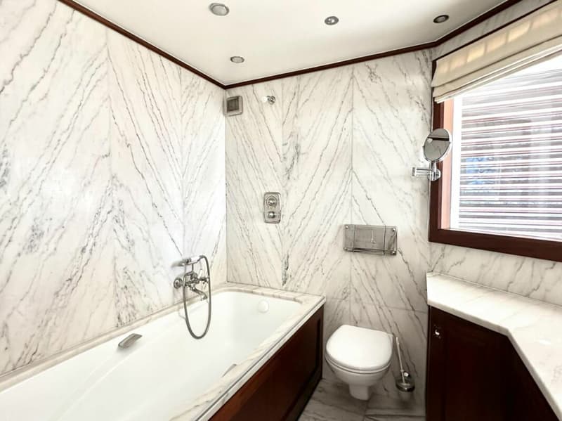 Triplex 6 rooms in Conches (28)