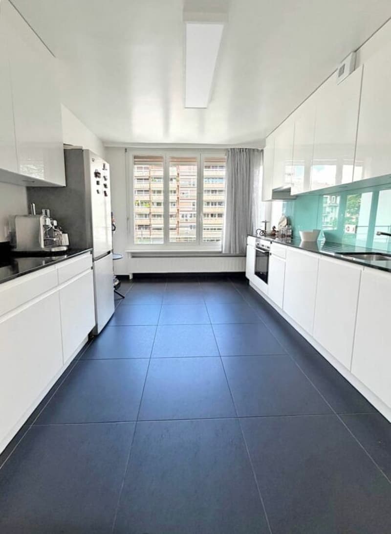 Schönes geräumiges Apartment mit zwei Balkonen (10)
