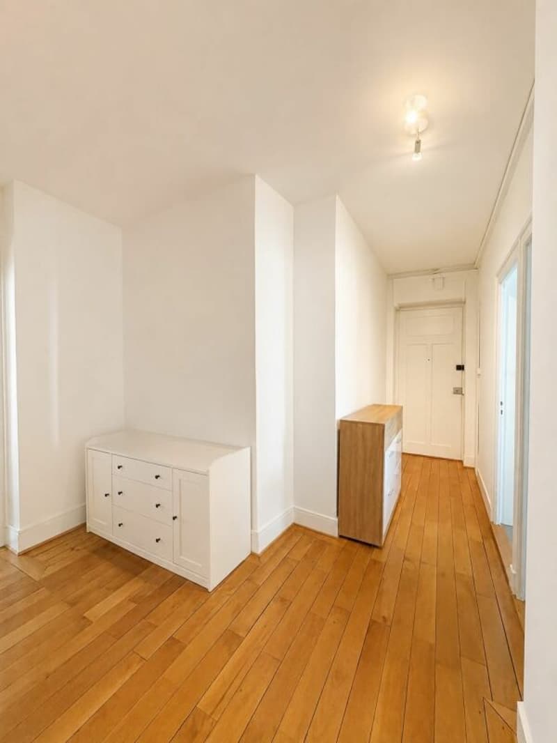 Charaktervolle Wohnung mit Balkon im Herzen von Genf (6)