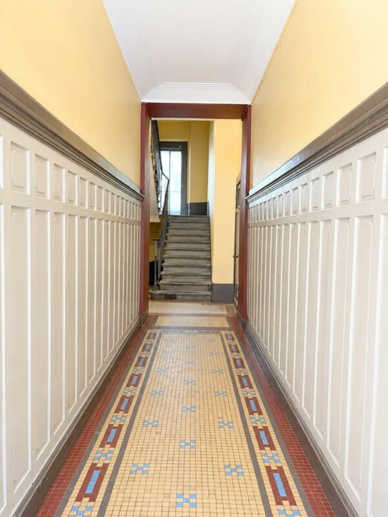Charaktervolle Wohnung mit Balkon im Herzen von Genf (3)