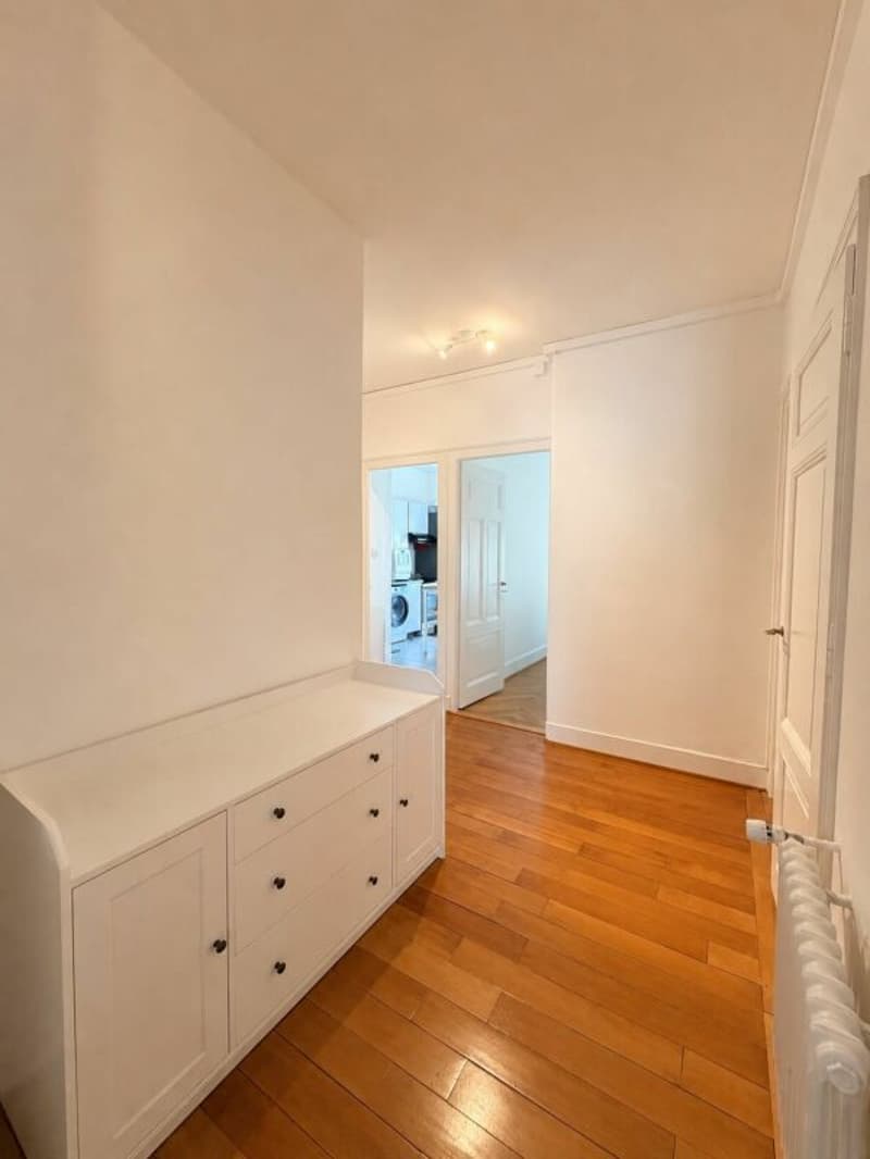 Charaktervolle Wohnung mit Balkon im Herzen von Genf (7)