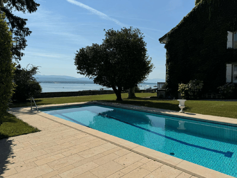 Waterfront in Nyon (3)