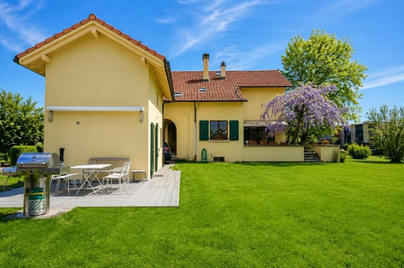 Verkauf mit Charme: 5-Zimmer-Wohnung in Plan-les-Ouates (4)
