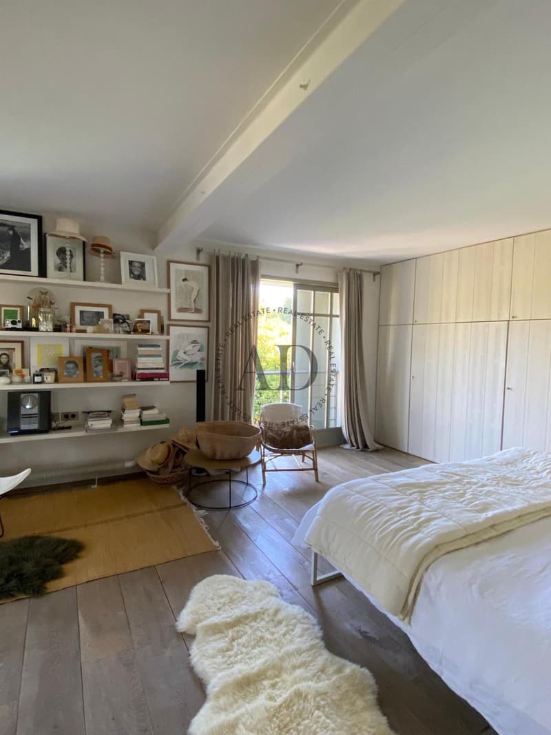 The Gates of Ré, France. Exceptional property in the first row facing the ocean (5)