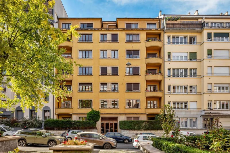Spacieux appartement de 9 pièces à l'avenue Dumas (1)