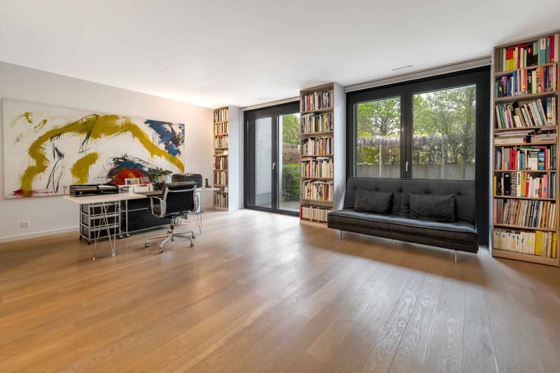 Traumhafter zeitgenössischer Duplex mit Gärten, Blick auf die Felder und den See (7)