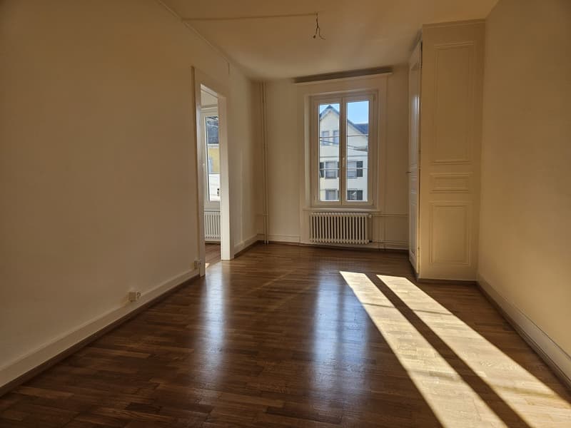 Grand Logement de 5.5 pièces au 1er étage avec cave (4)