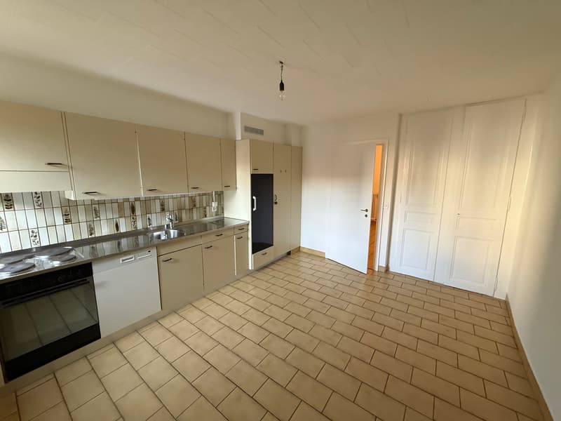 Logement de 5.5 pièces au 1er étage avec cave (4)