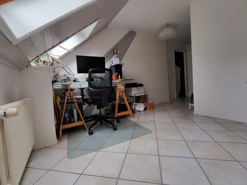 Bello 3 locali in attico, situato nel centro di Losanna (5)