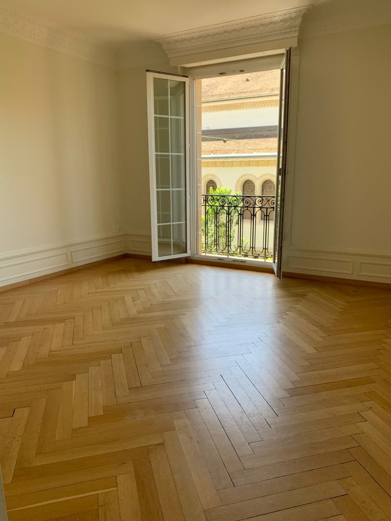 Zu vermieten für eine bestimmte Dauer von zwei Jahren. Sehr schönes Apartment mit viel Charme, ideal gelegen (7)