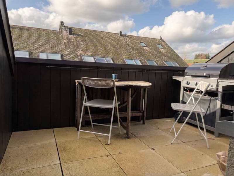 CHARME ET CACHET POUR CE SPACIEUX LOGEMENT DE 2,5 PIECES AU DERNIER ETAGE (9)
