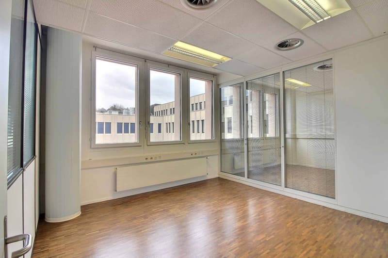 Beautiful administrative area of 186 m2 (8)