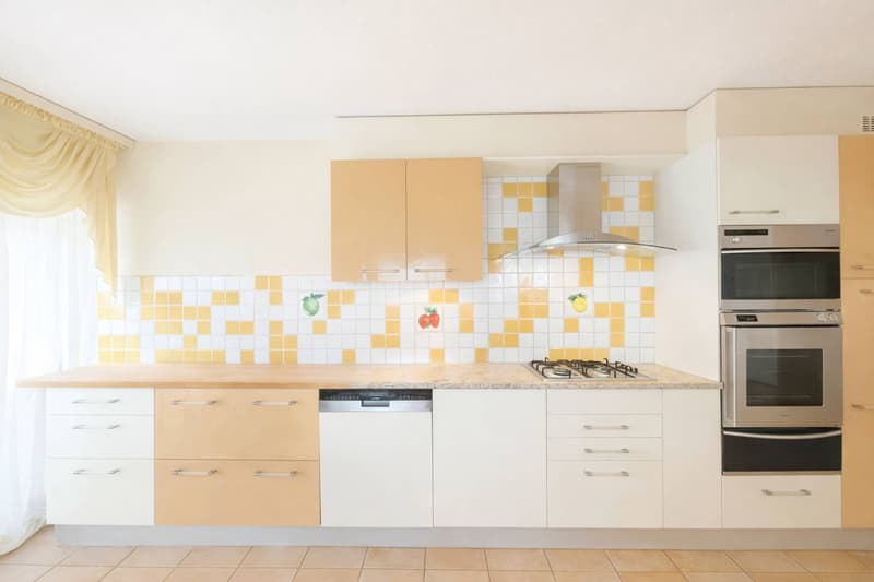 Beautiful 4.5-room family apartment with balconies in the heart of Prilly (2)