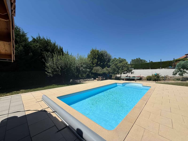 Villa familiale avec piscine et vue dégagée aux portes de Lausanne (10)