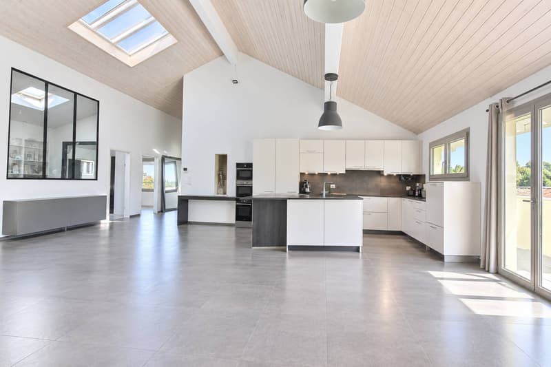 Appartement d'exception - Volumes et matériaux nobles (2)