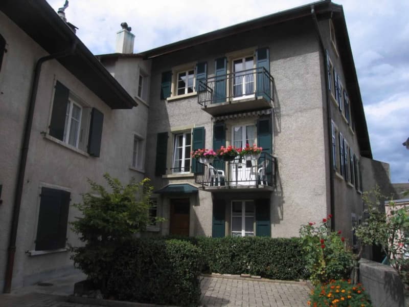 Meraviglioso alloggio in affitto in un ambiente privilegiato, a due passi dal Castello di Aubonne (6)