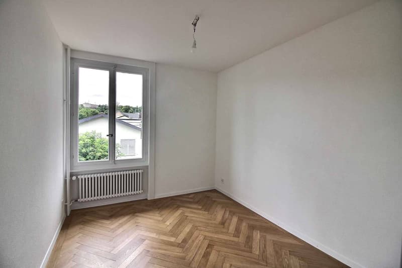 Schönes vollständig renoviertes Apartment mit atemberaubendem Blick auf den See (3)