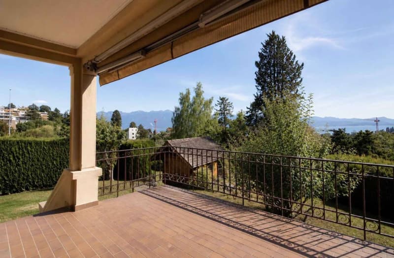 Magnifique appartement avec terrasse, grand jardin privatif et vue sur le lac Lausanne (1)