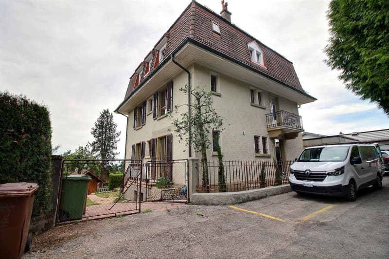 Prächtige Wohnung mit Terrasse, großem privatem Garten und Blick auf den Genfer See in Lausanne (9)