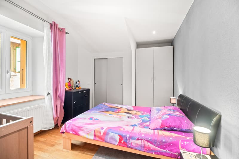 Grande casa ristrutturata con due appartamenti - Un'opportunità rara a Bavois (12)
