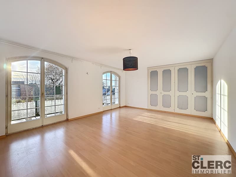 Bel appartement de 7 pièces avec jardin privatif (9)